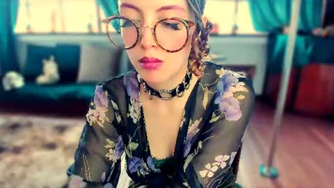 Heliconia online show from August 2, 9:27 pm