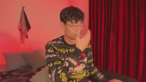 Helio online show from December 16, 1:35 am