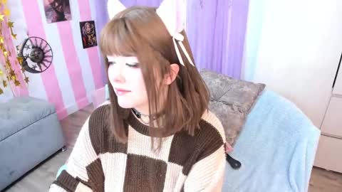 Laura online show from February 21, 1:44 am