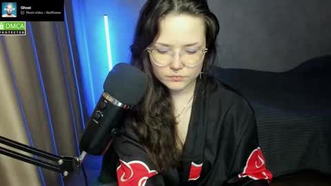 Red online show from September 30, 7:02 pm