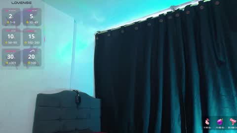 Snapshot of hellcat_xx chatting on September 26, 9:23 pm   CROW  online show from September 26, 9:23 pm