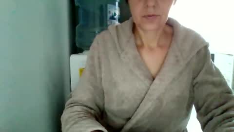 Snapshot of hellenella chatting on October 13, 6:04 am Hellen online show from October 13, 6:04 am