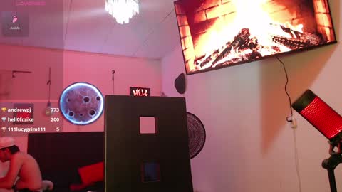 Call me Mike-----INSTAGRAM hellofmike INDEPENDENT MODEL online show from January 1, 11:07 pm