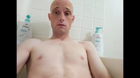 helloladysandgents online show from April 8, 8:39 am