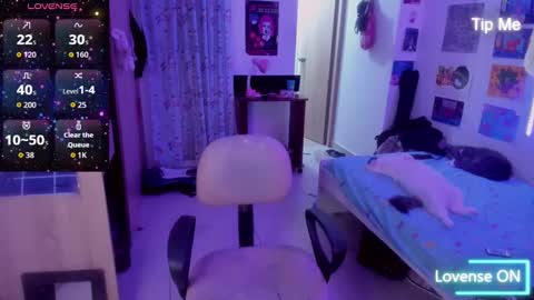 Raven and Momo online show from September 26, 1:24 am