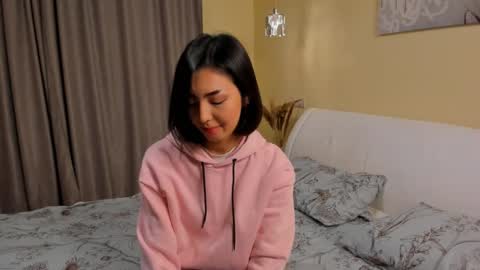 Lillian Lily online show from December 7, 7:43 am