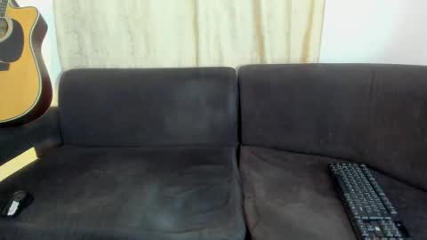 henrik_senn online show from October 30, 4:02 am