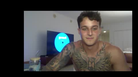 henrydesanti online show from May 9, 2:39 am