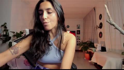 Hello I am Valentina independent Colombian model I love sensuality and pleasure welcome online show from January 18, 2:25 am