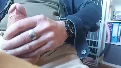 herbielonger6 online show from April 21, 8:10 am