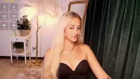 Elise online show from August 5, 2:30 am