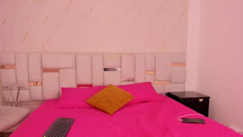 hermione_brown online show from February 24, 8:23 pm