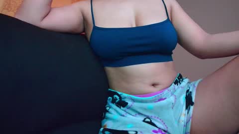 Charlotte Y Crystal online show from November 5, 3:14 pm