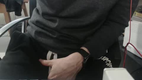 hero0111 online show from April 14, 2:09 pm