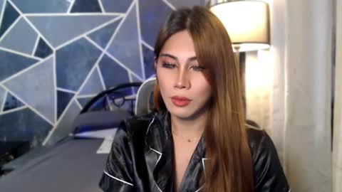 Davey online show from December 17, 3:57 am