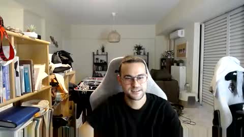 YourGuy online show from November 10, 3:48 pm