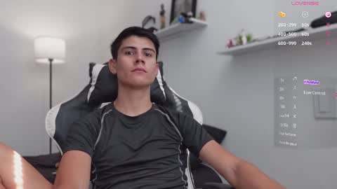 hey_cesard online show from October 28, 7:26 pm