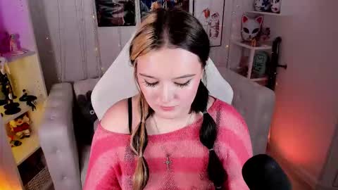 Amazing Mary  online show from September 17, 9:24 am