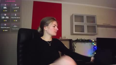 Lina online show from January 7, 11:04 am