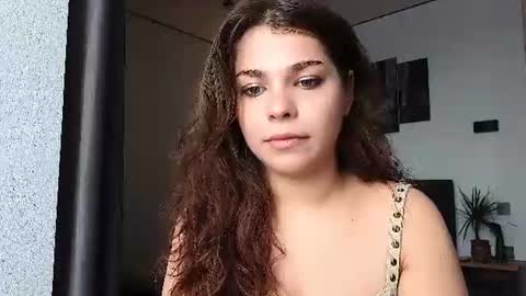Caroline online show from June 29, 9:39 am