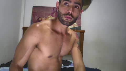 hideonbush online show from September 22, 5:50 pm