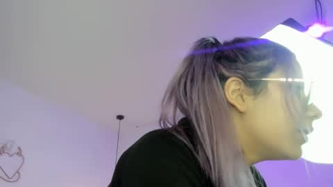 hikaru_dl online show from March 1, 5:09 am