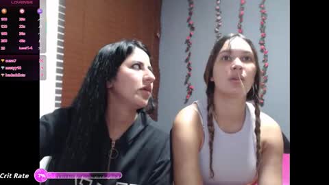 hilaril18 online show from January 8, 11:21 pm