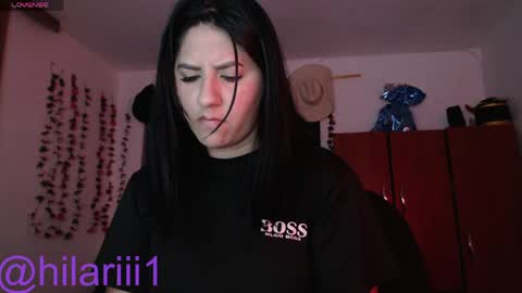 hilaril18 online show from April 24, 7:05 pm