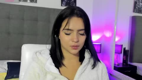 hilary_tailor online show from April 5, 11:29 am