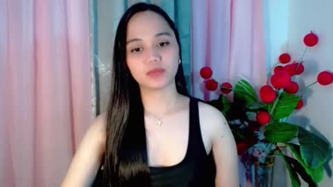 hilarymolly online show from December 19, 11:55 pm