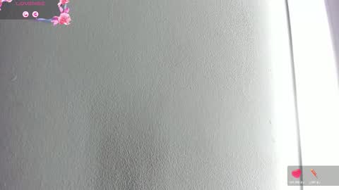 Hilary Thomsom online show from December 17, 12:34 pm