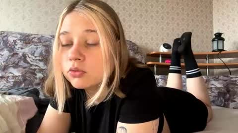 Julia online show from May 17, 6:22 am
