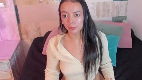 Hillary online show from November 6, 3:31 am