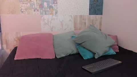 Hillary online show from October 26, 2:56 am