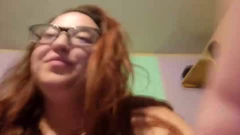 Hisandhers428 online show from March 31, 9:04 pm