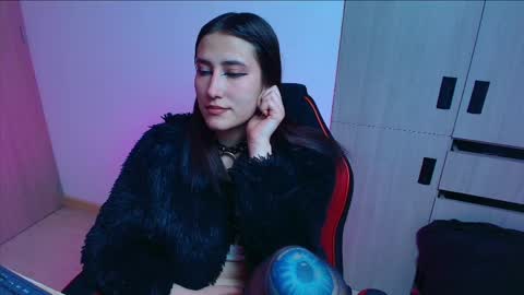 Hitomi Arata online show from April 21, 2:51 am