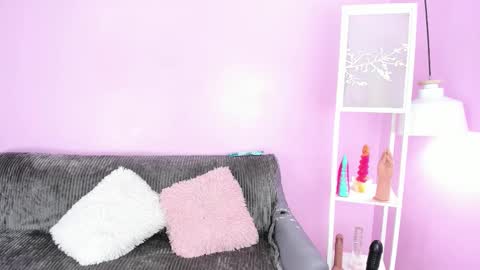 hiyakasudere_ online show from October 6, 6:59 pm