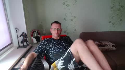 Snapshot of hlestus chatting on October 21, 6:40 am Wet Jack online show from October 21, 6:40 am