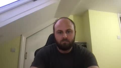 hockeyboy230425 online show from December 14, 7:58 am