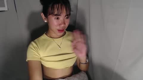 Karrie3 online show from December 5, 4:27 pm