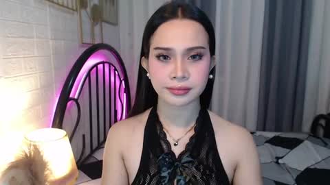 hoelymolly online show from July 19, 11:29 pm