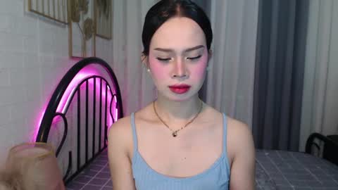 hoelymolly online show from June 30, 6:28 pm