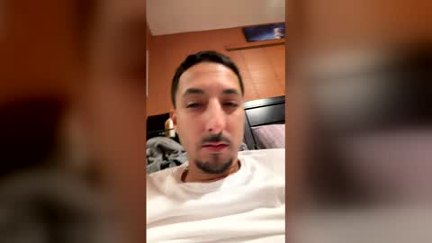 hoeskii online show from February 3, 5:16 am