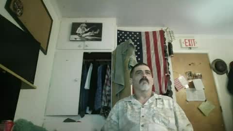 hoglegg99384194 online show from June 17, 5:01 am
