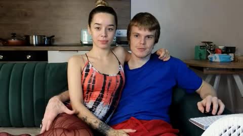 Snapshot of holdonbitch chatting on October 6, 8:04 pm Misha and Stacy online show from October 6, 8:04 pm