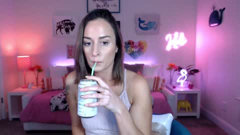 Holi Hurricane online show from December 2, 4:00 am