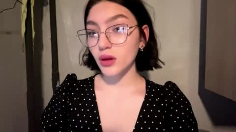 Sofia online show from April 5, 1:19 pm