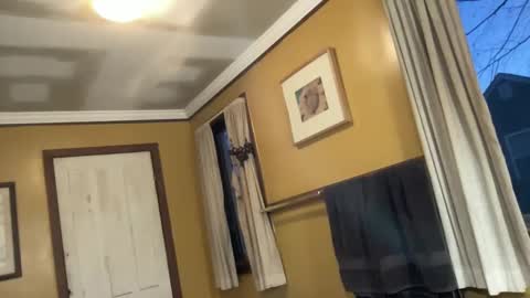 Snapshot of holly23hopefull chatting on December 3, 9:50 pm Hollys Drive threw Side Of CB. online show from December 3, 9:50 pm