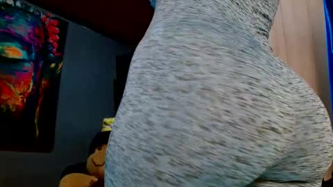 holly_thomsonx69 online show from February 25, 6:01 pm