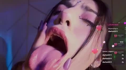 holly online show from February 3, 5:39 pm